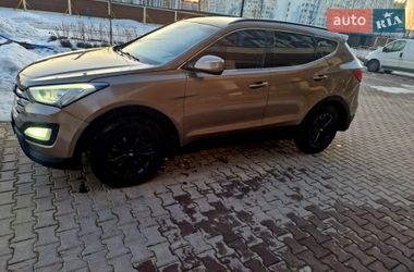 Внедорожник / Кроссовер Hyundai Santa FE 2015 в Киеве