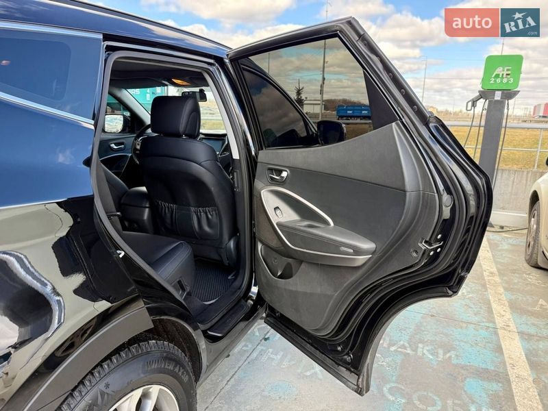 Внедорожник / Кроссовер Hyundai Santa FE 2013 в Киеве