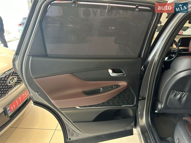 Внедорожник / Кроссовер Hyundai Santa FE 2018 в Одессе