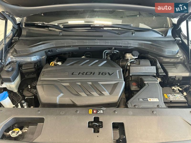 Внедорожник / Кроссовер Hyundai Santa FE 2018 в Одессе