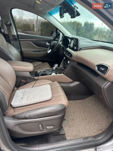 Внедорожник / Кроссовер Hyundai Santa FE 2018 в Днепре