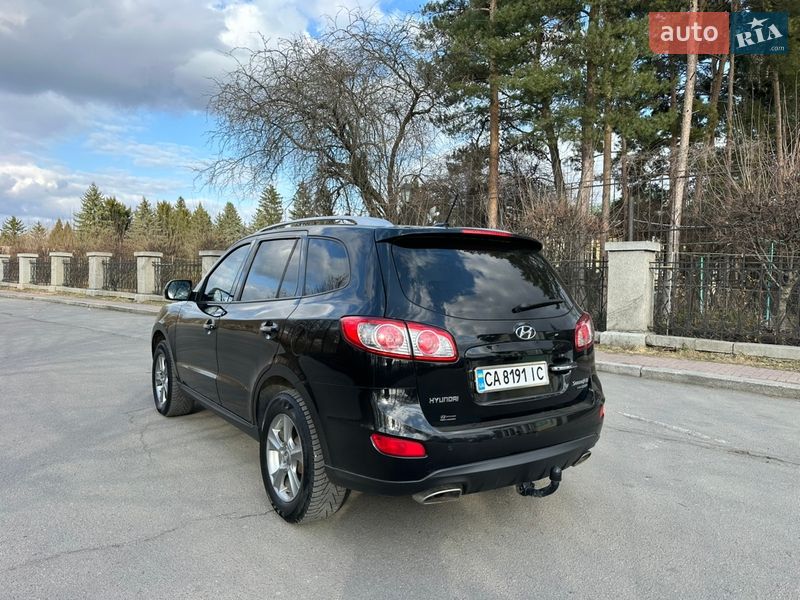 Внедорожник / Кроссовер Hyundai Santa FE 2011 в Умани