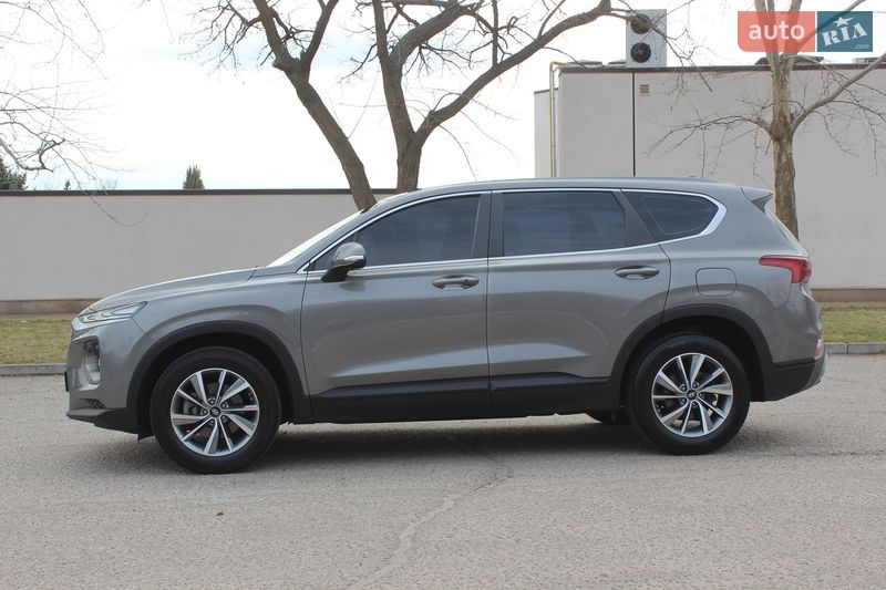 Внедорожник / Кроссовер Hyundai Santa FE 2018 в Днепре