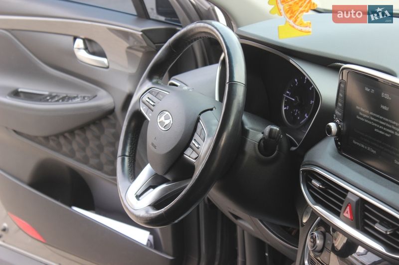 Внедорожник / Кроссовер Hyundai Santa FE 2018 в Днепре