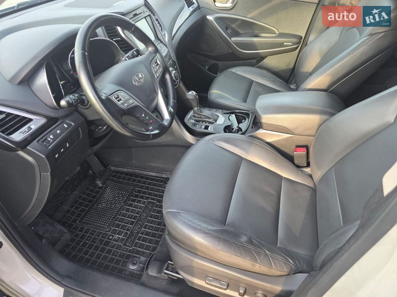 Внедорожник / Кроссовер Hyundai Santa FE 2014 в Стрые