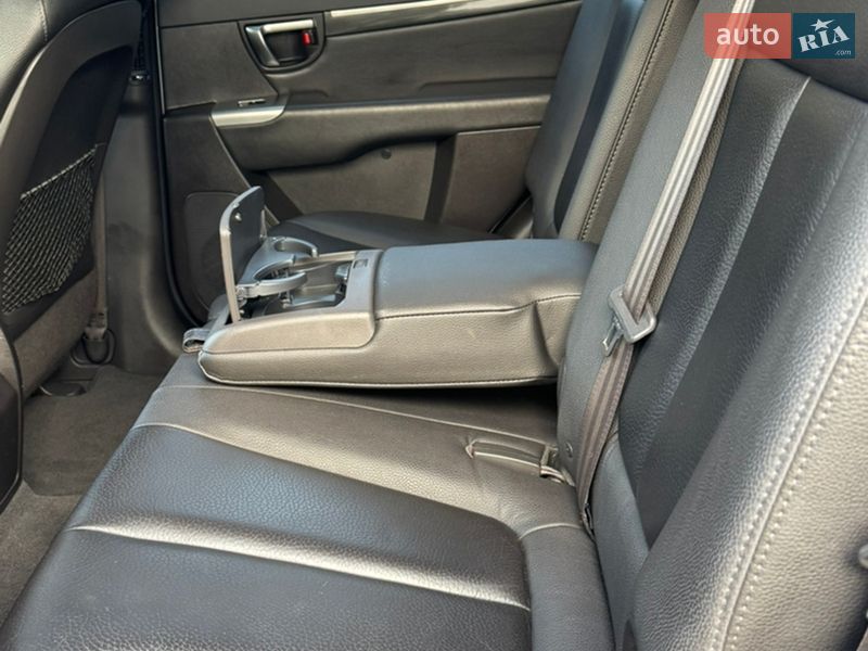 Внедорожник / Кроссовер Hyundai Santa FE 2012 в Ровно