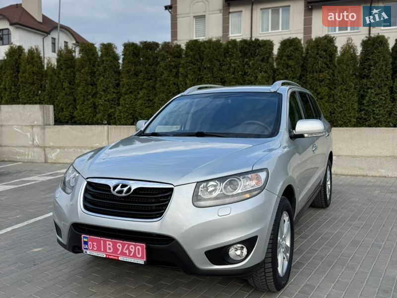 Внедорожник / Кроссовер Hyundai Santa FE 2012 в Ровно