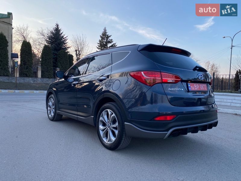 Внедорожник / Кроссовер Hyundai Santa FE 2013 в Киеве