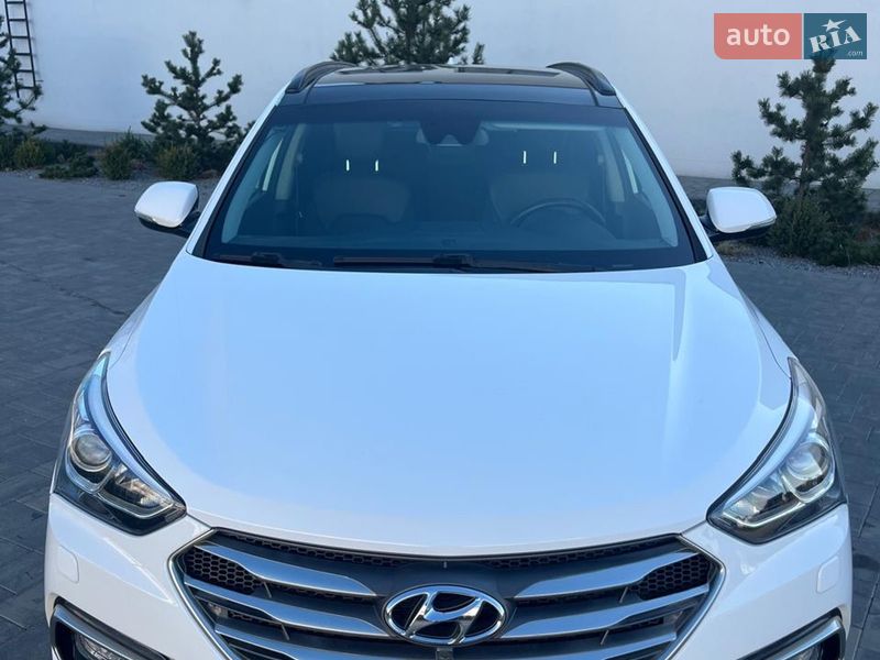 Внедорожник / Кроссовер Hyundai Santa FE 2016 в Луцке
