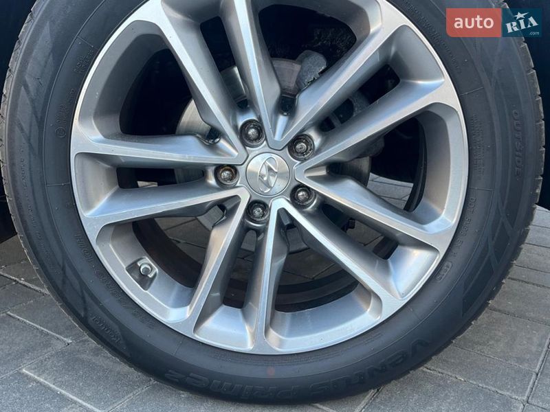 Внедорожник / Кроссовер Hyundai Santa FE 2016 в Луцке