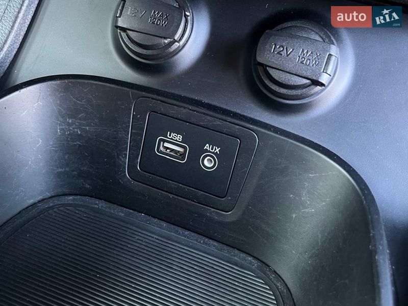 Внедорожник / Кроссовер Hyundai Santa FE 2016 в Луцке