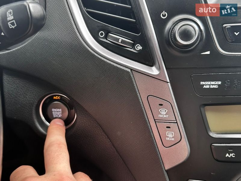 Внедорожник / Кроссовер Hyundai Santa FE 2014 в Ивано-Франковске