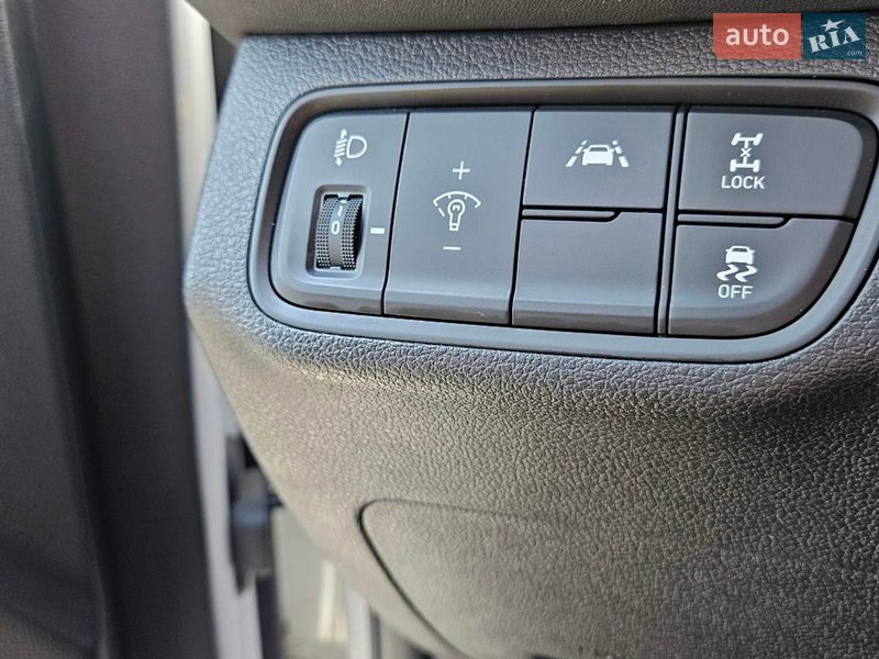 Внедорожник / Кроссовер Hyundai Santa FE 2018 в Днепре