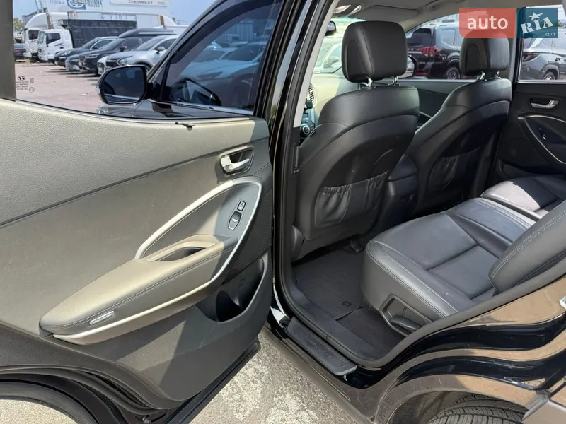 Hyundai Santa FE 2017 VIN KMHSW81UBHU770352 фото оголошення 11 з 46
