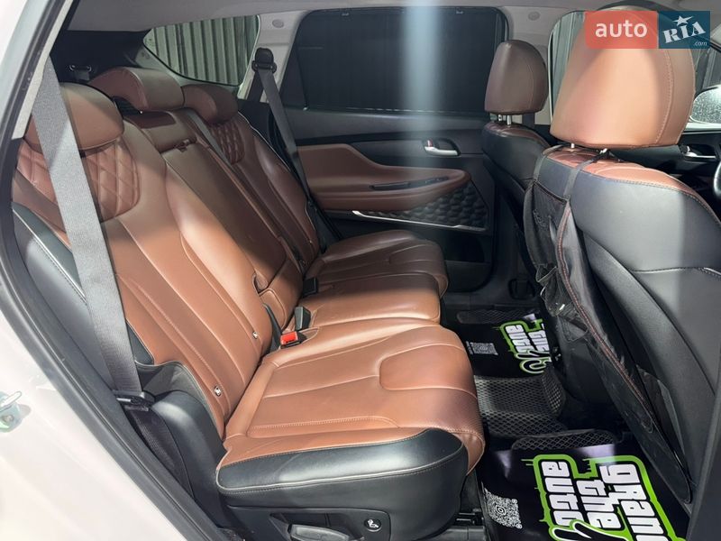 Внедорожник / Кроссовер Hyundai Santa FE 2021 в Одессе