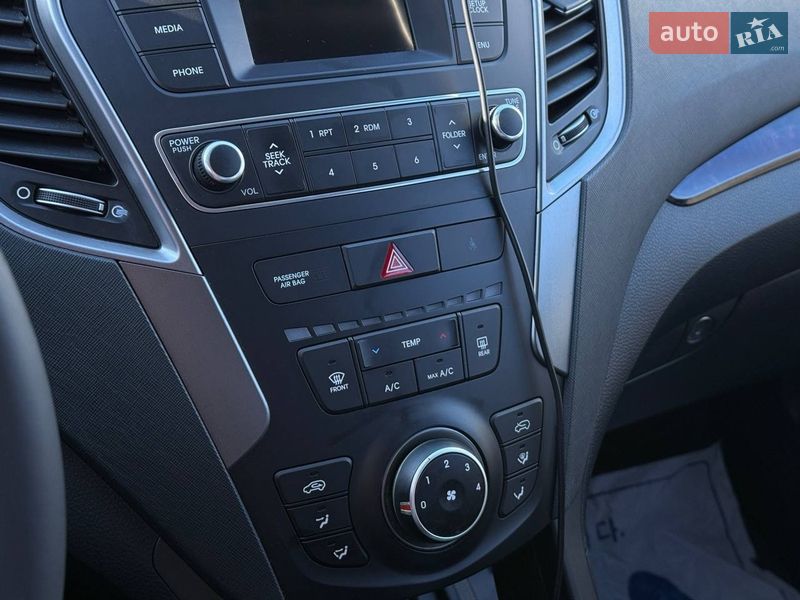 Внедорожник / Кроссовер Hyundai Santa FE 2015 в Одессе