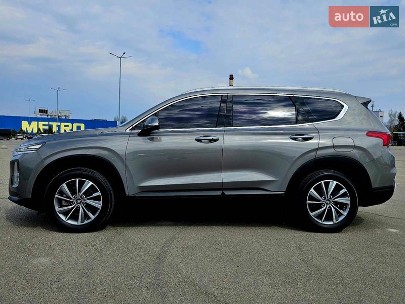 Внедорожник / Кроссовер Hyundai Santa FE 2018 в Днепре