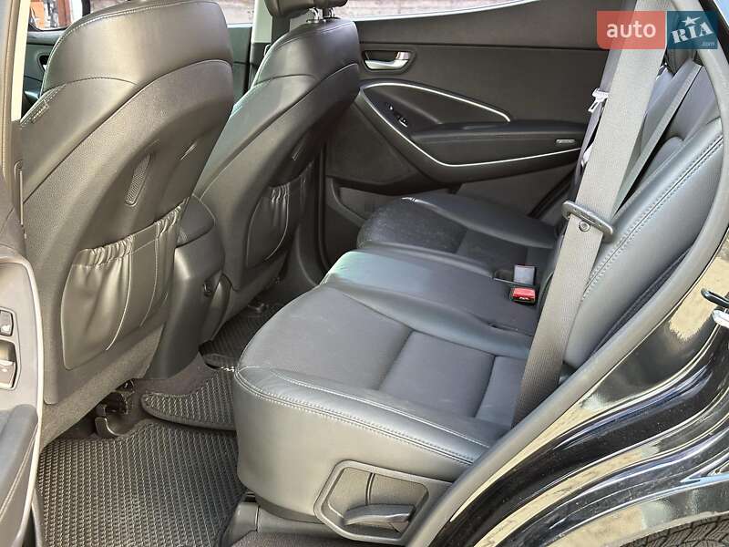 Внедорожник / Кроссовер Hyundai Santa FE 2016 в Одессе