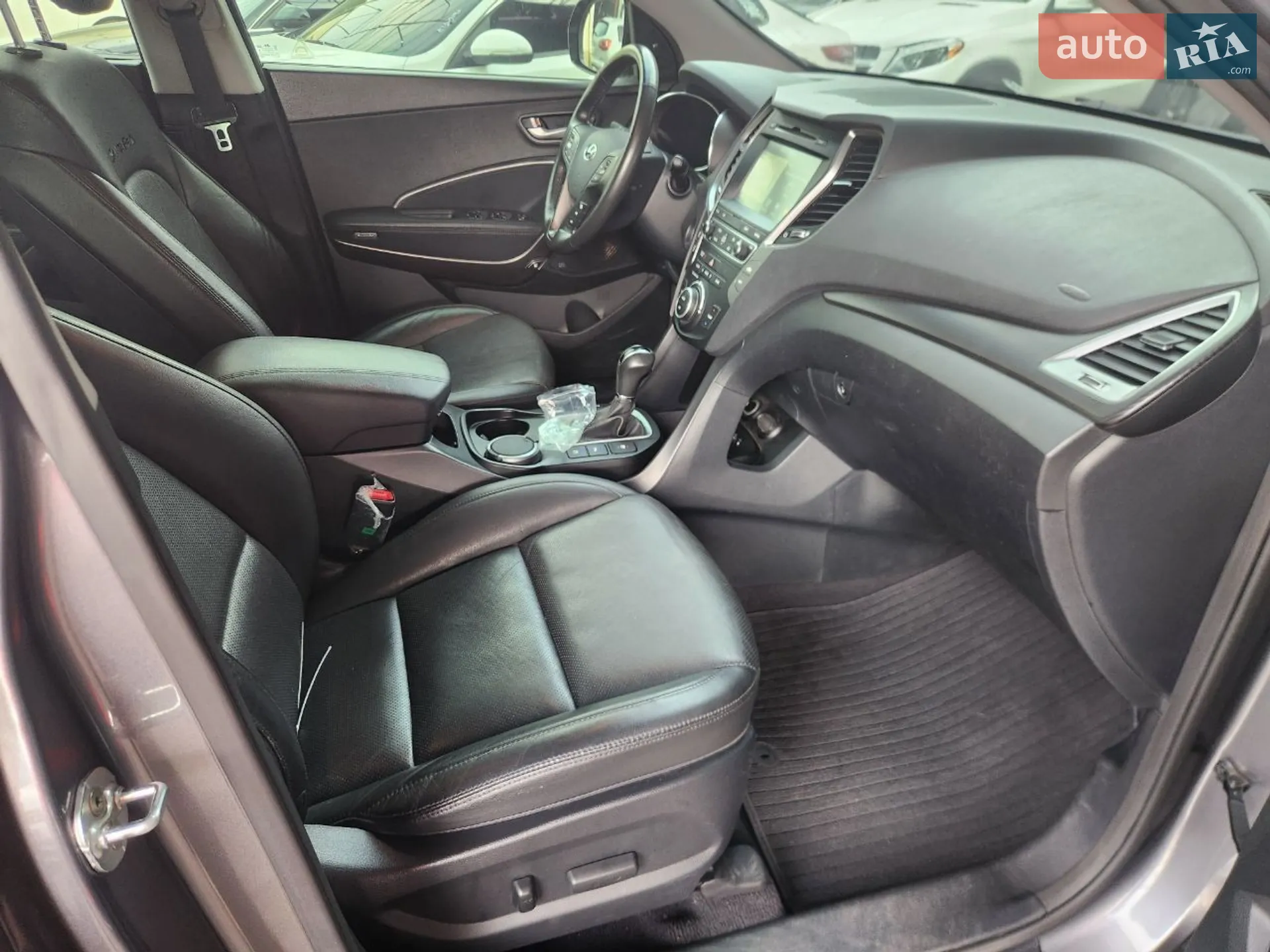 2016 Hyundai Santa Fe - мініатюра 12