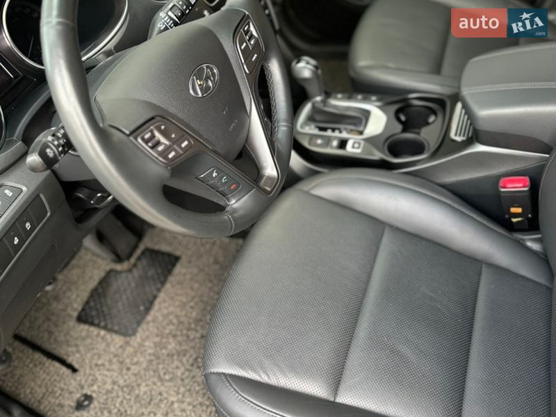 Позашляховик / Кросовер Hyundai Santa FE 2017 в Одесі