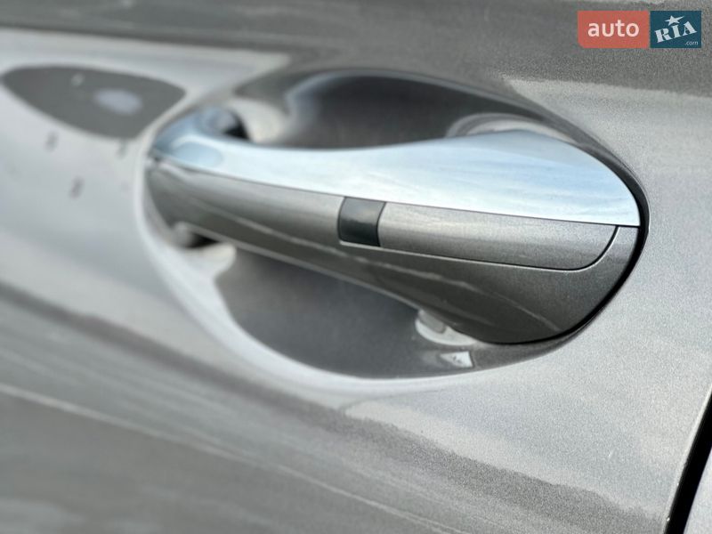 Внедорожник / Кроссовер Hyundai Santa FE 2020 в Киеве