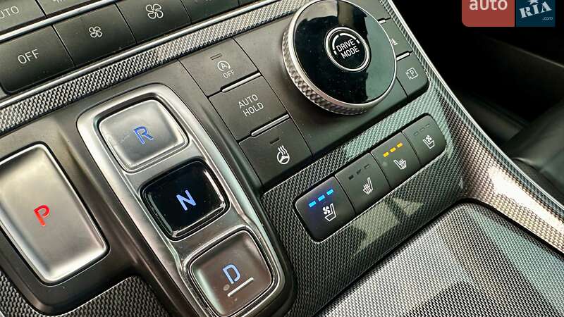 Внедорожник / Кроссовер Hyundai Santa FE 2020 в Киеве