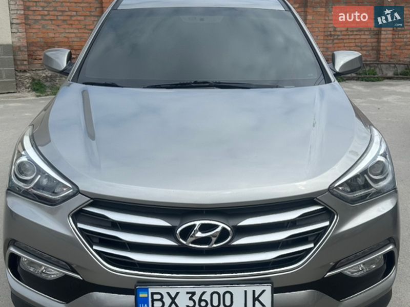 Внедорожник / Кроссовер Hyundai Santa FE 2016 в Каменец-Подольском