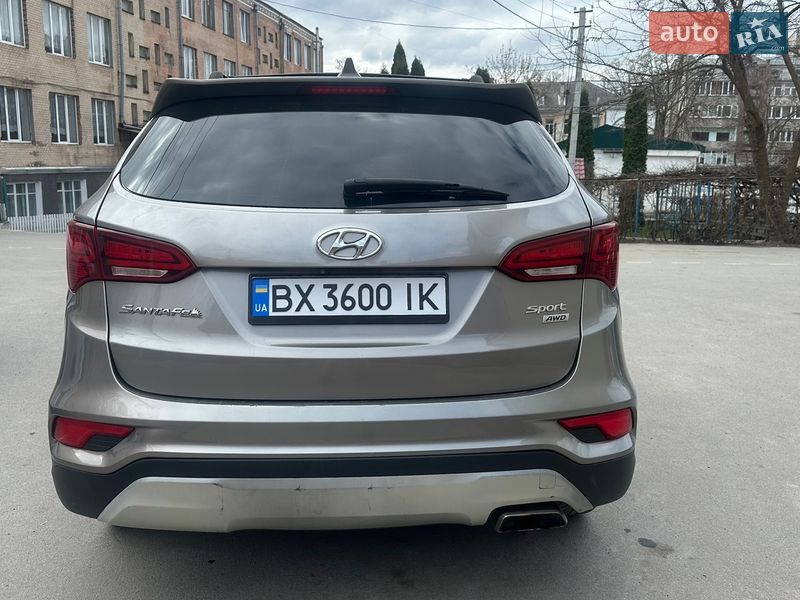 Внедорожник / Кроссовер Hyundai Santa FE 2016 в Каменец-Подольском