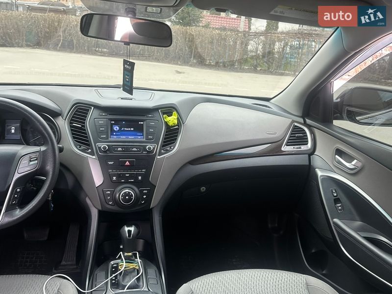 Внедорожник / Кроссовер Hyundai Santa FE 2016 в Каменец-Подольском