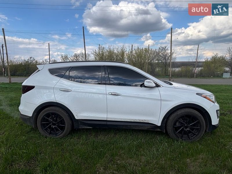 Внедорожник / Кроссовер Hyundai Santa FE 2014 в Краматорске