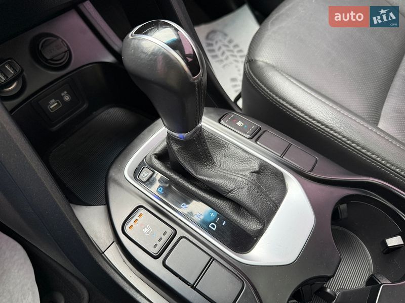 Внедорожник / Кроссовер Hyundai Santa FE 2016 в Житомире