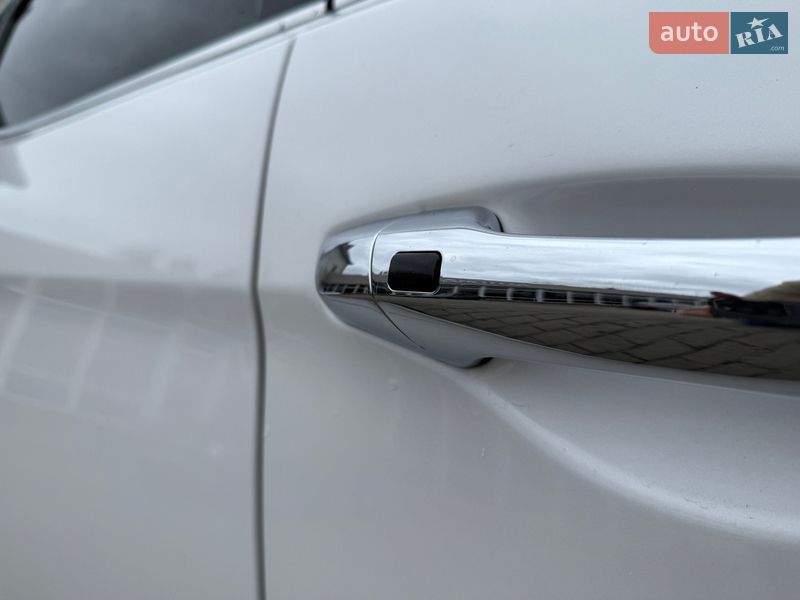 Внедорожник / Кроссовер Hyundai Santa FE 2016 в Житомире