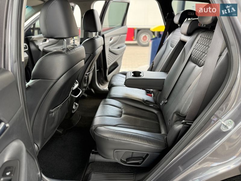 Внедорожник / Кроссовер Hyundai Santa FE 2018 в Днепре