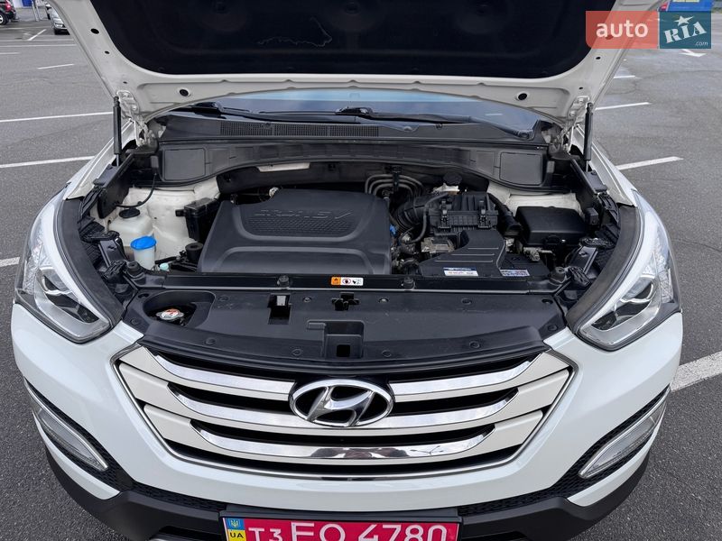 Позашляховик / Кросовер Hyundai Santa FE 2013 в Києві