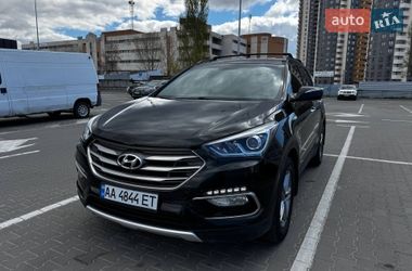 Внедорожник / Кроссовер Hyundai Santa FE 2016 в Киеве
