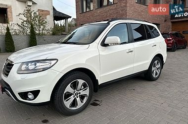 Позашляховик / Кросовер Hyundai Santa FE 2011 в Рівному