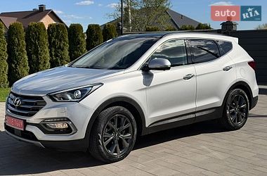 Внедорожник / Кроссовер Hyundai Santa FE 2016 в Ровно