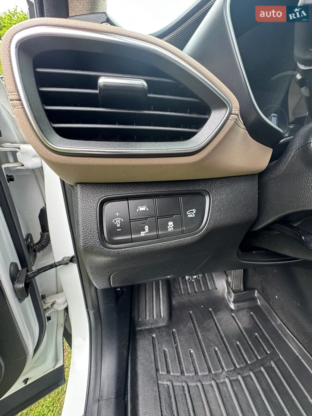 2019 Hyundai Santa Fe - мініатюра 24