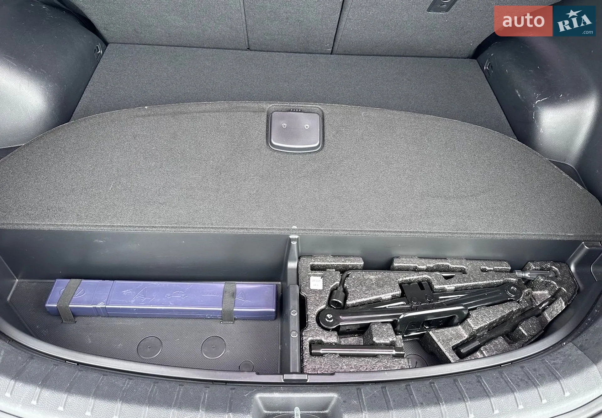 2013 Hyundai Santa Fe - мініатюра 27