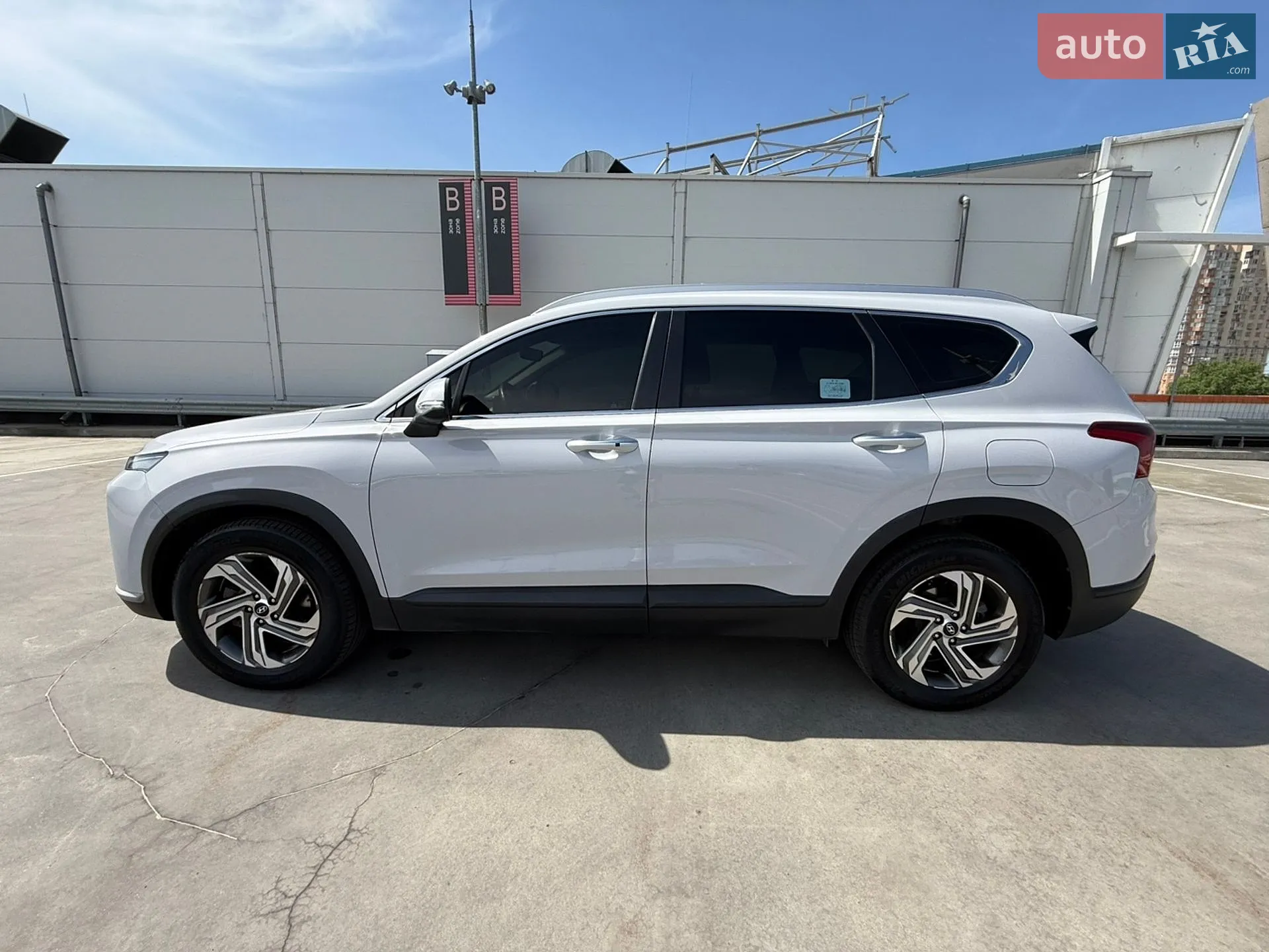 2021 Hyundai Santa Fe - мініатюра 8