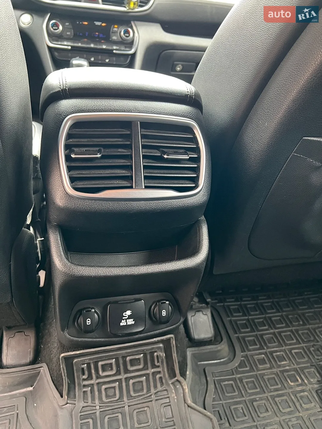 2019 Hyundai Santa Fe - мініатюра 32