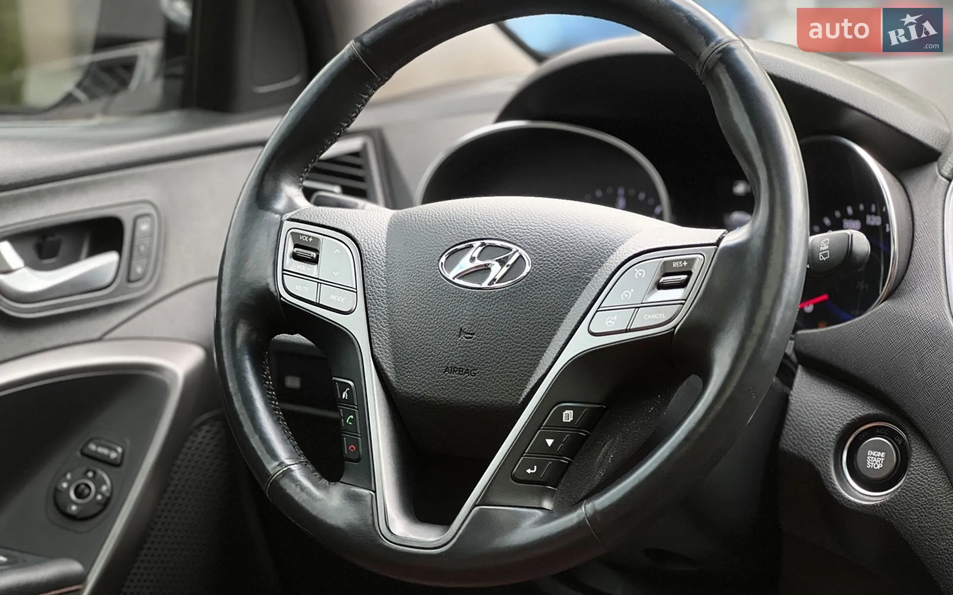 2013 Hyundai Santa Fe - мініатюра 22