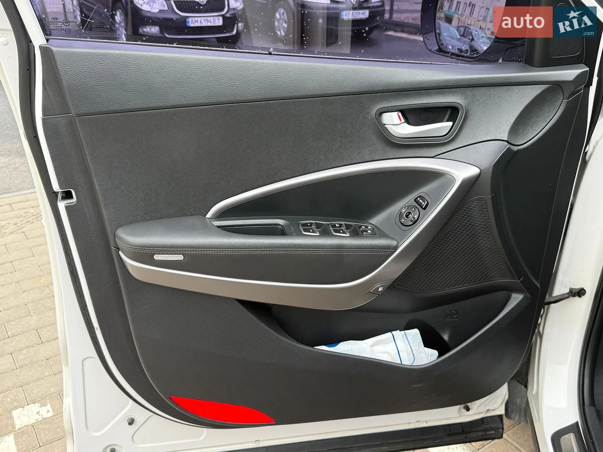 2012 Hyundai Santa Fe - мініатюра 17