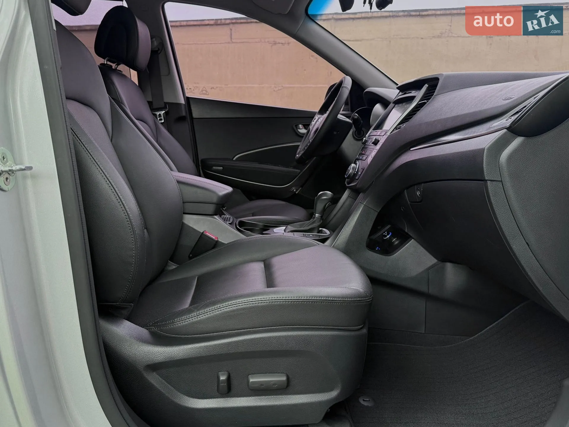 2016 Hyundai Santa Fe - мініатюра 20