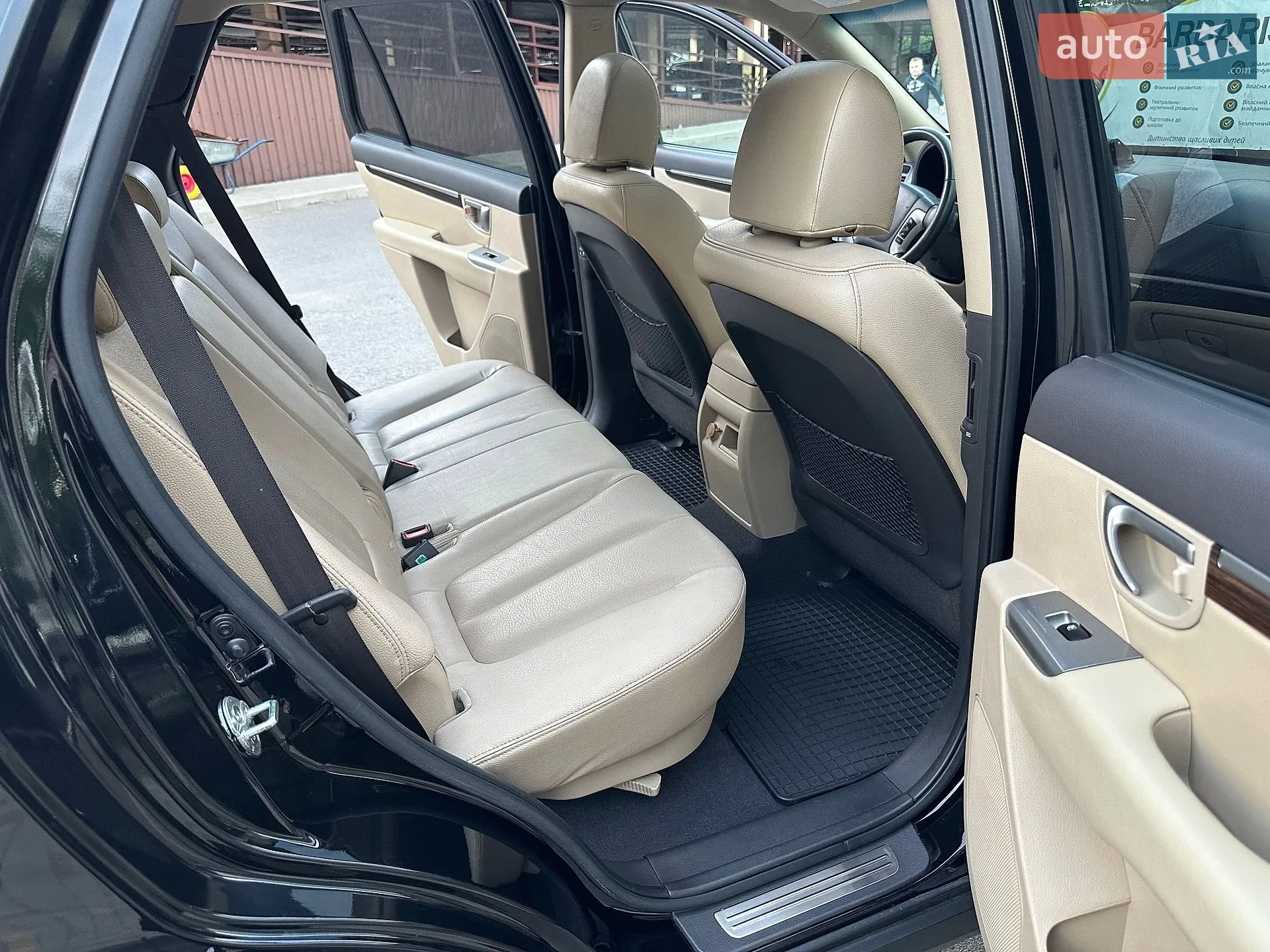 2011 Hyundai Santa Fe - мініатюра 36