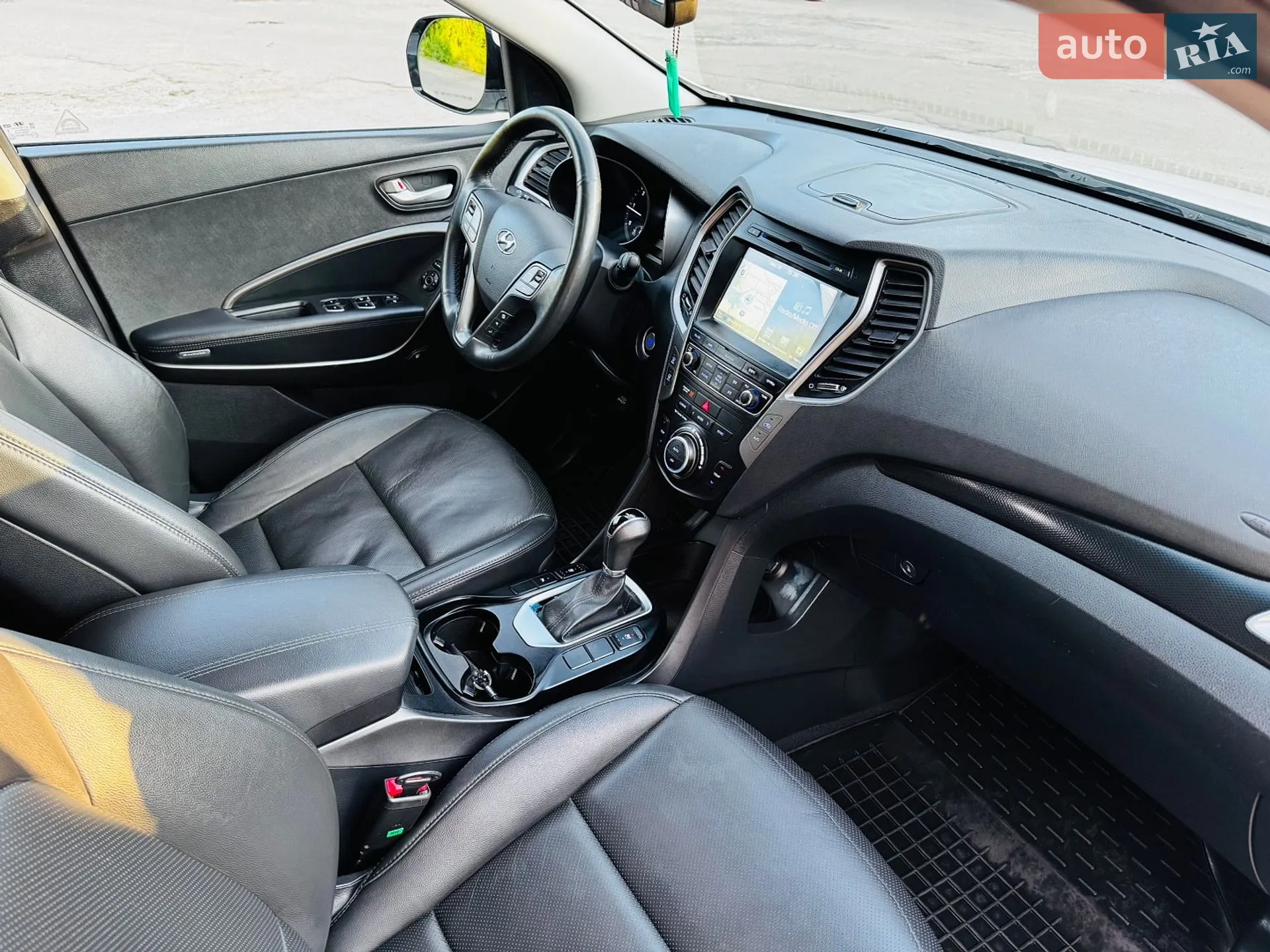 2016 Hyundai Santa Fe - мініатюра 38