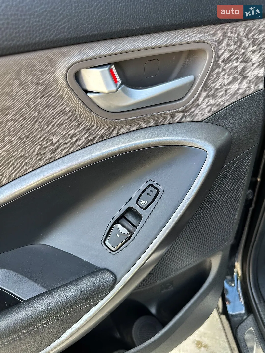 2017 Hyundai Santa Fe - мініатюра 25