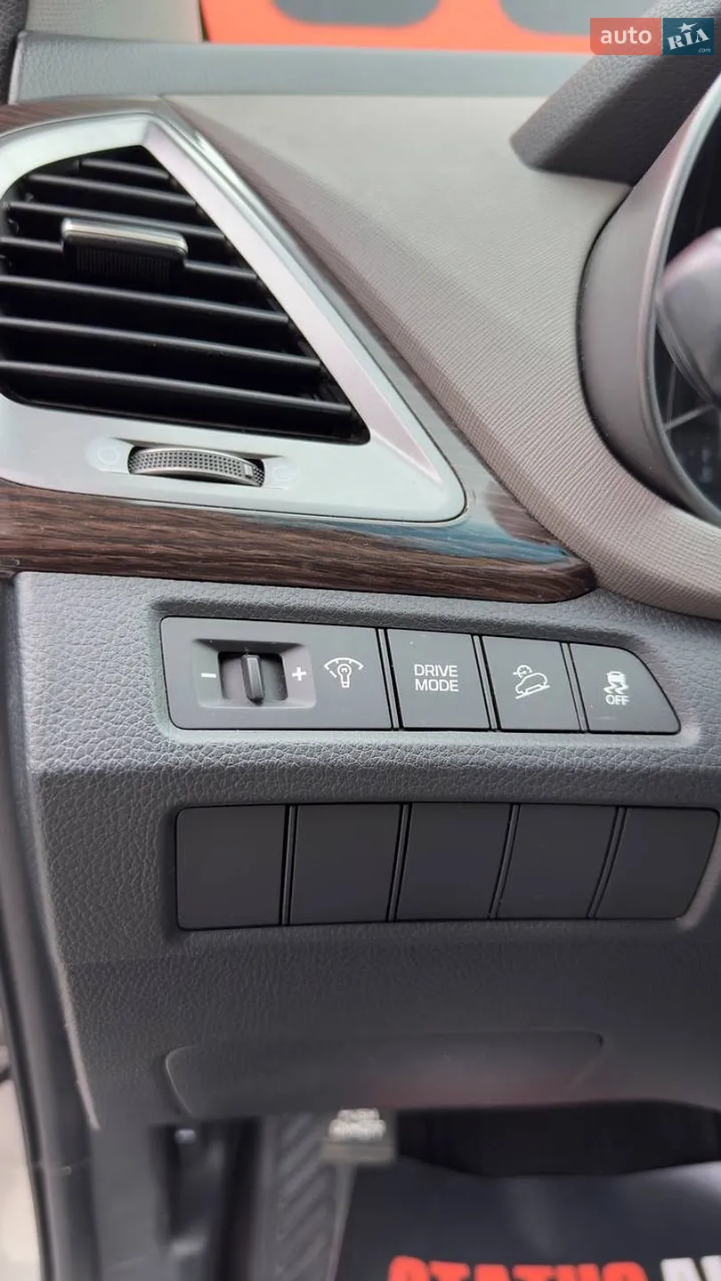 2016 Hyundai Santa Fe - мініатюра 18