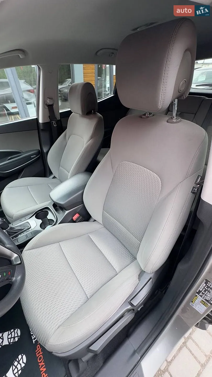 2016 Hyundai Santa Fe - мініатюра 16