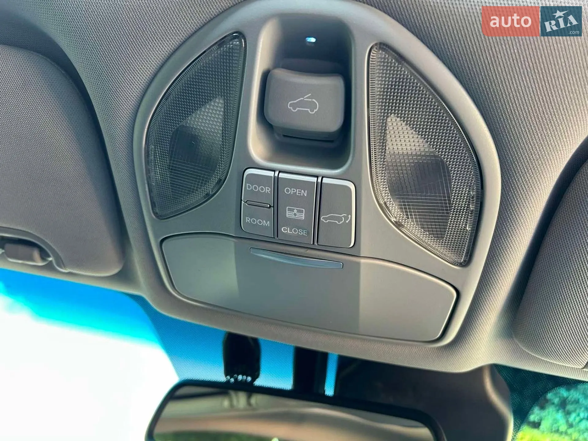 2015 Hyundai Santa Fe - мініатюра 29